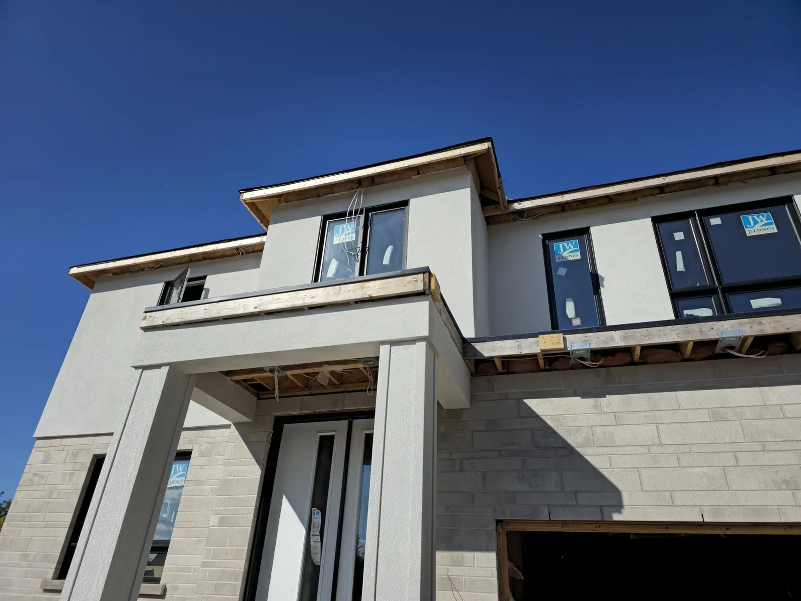 Stucco restoration project in Niagara Region